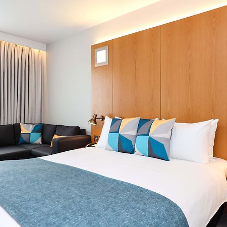 Holiday Inn Bournemouth By Ihg מראה חיצוני תמונה