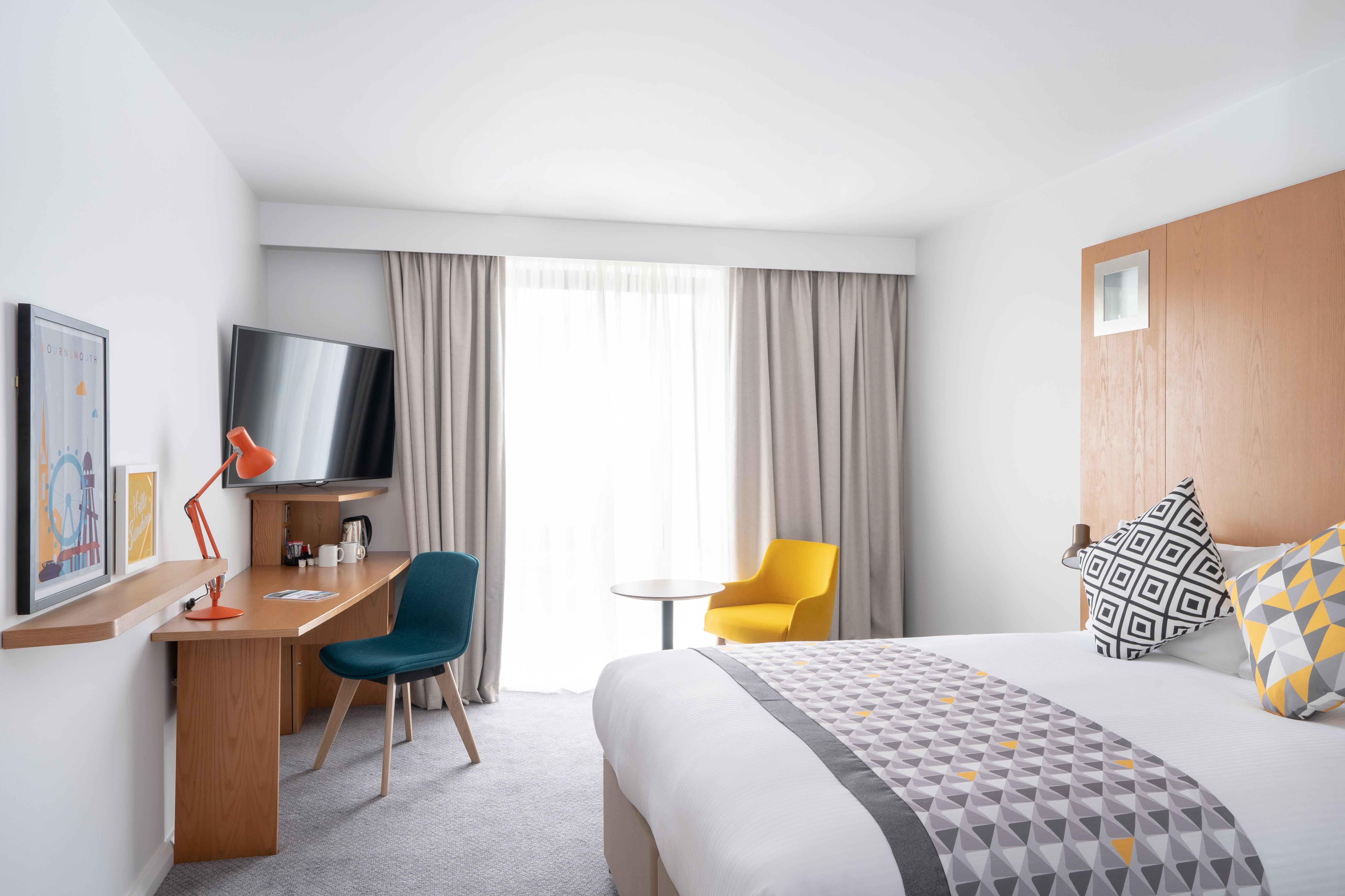 Holiday Inn Bournemouth By Ihg מראה חיצוני תמונה
