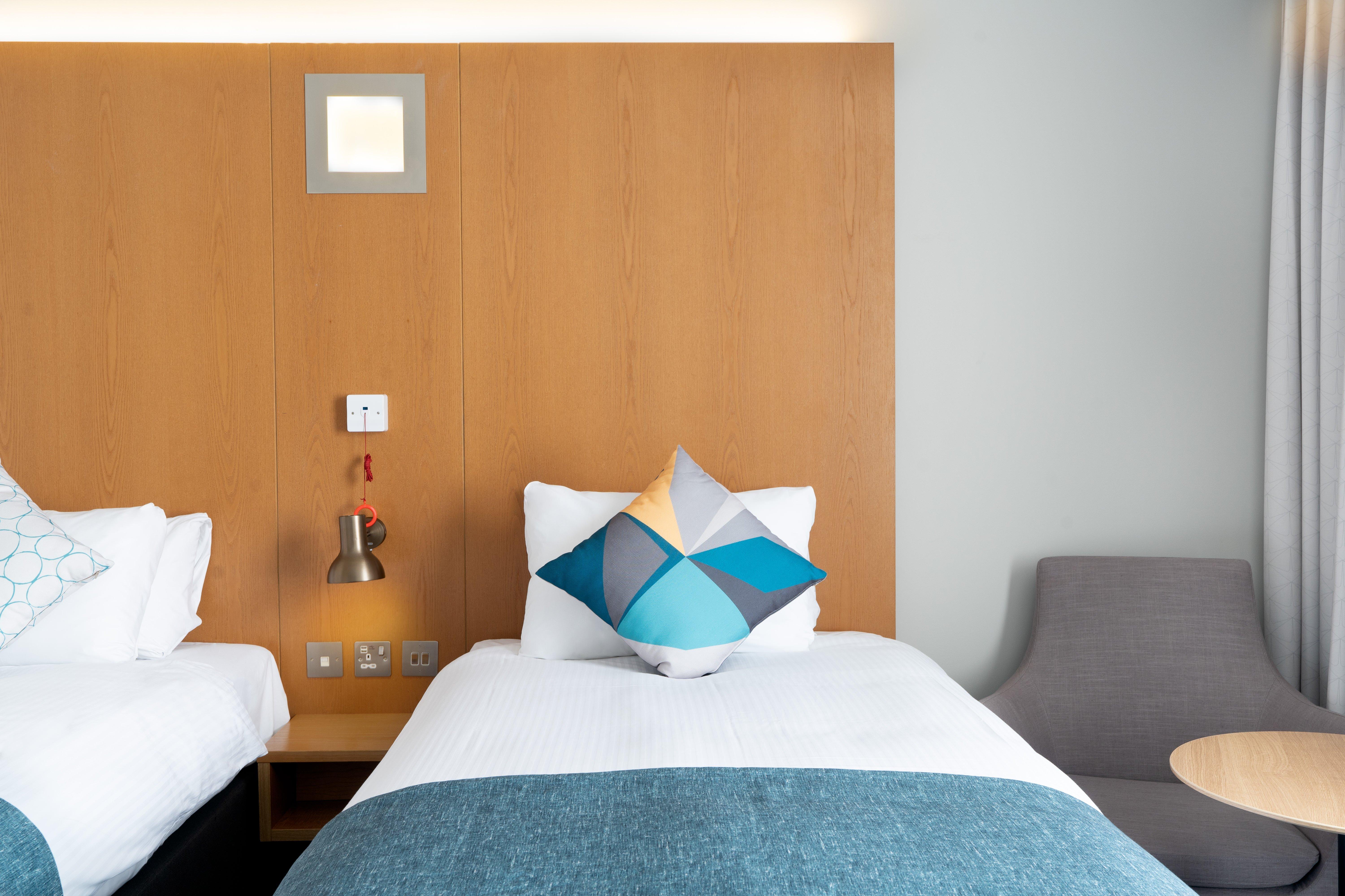 Holiday Inn Bournemouth By Ihg מראה חיצוני תמונה