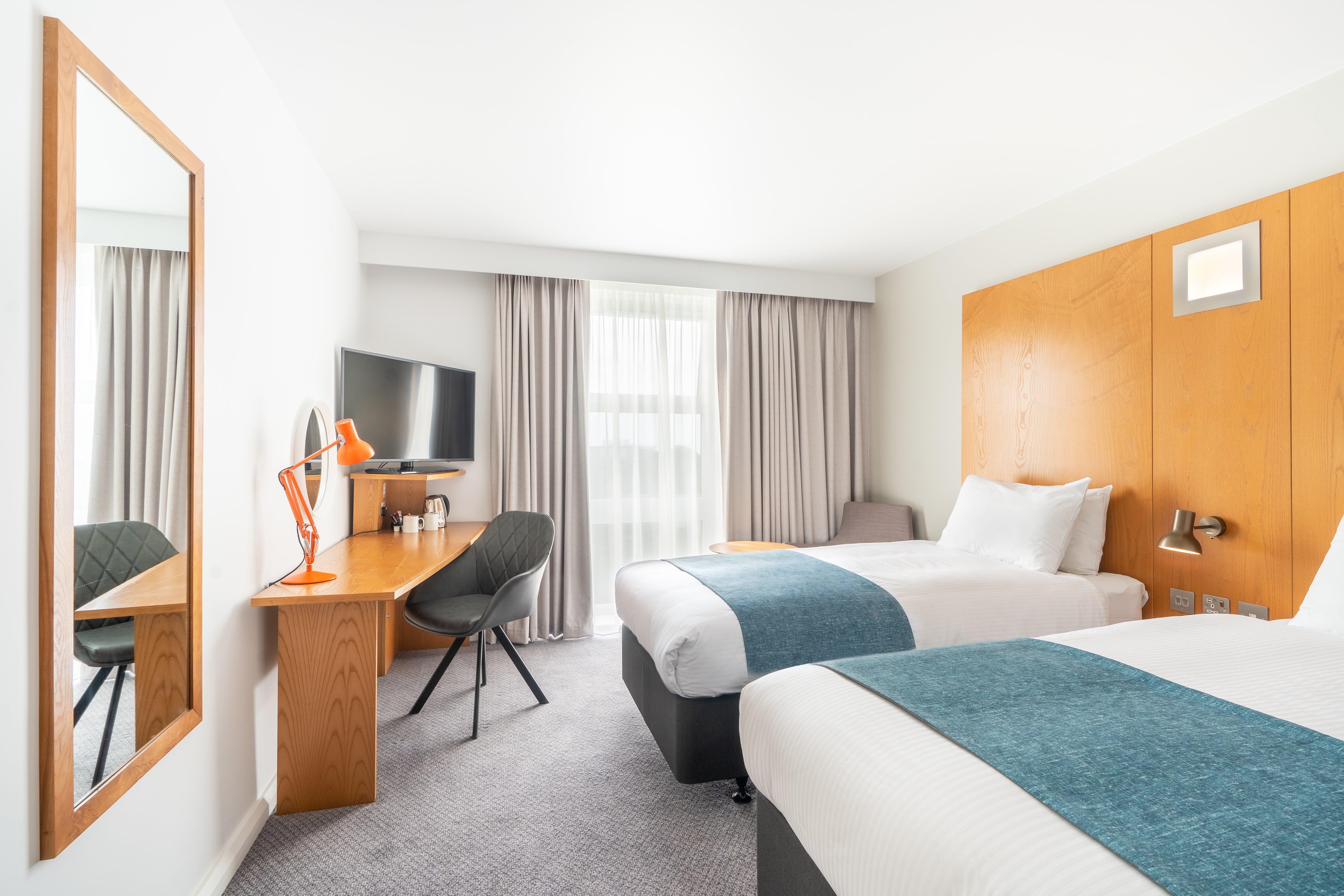 Holiday Inn Bournemouth By Ihg מראה חיצוני תמונה