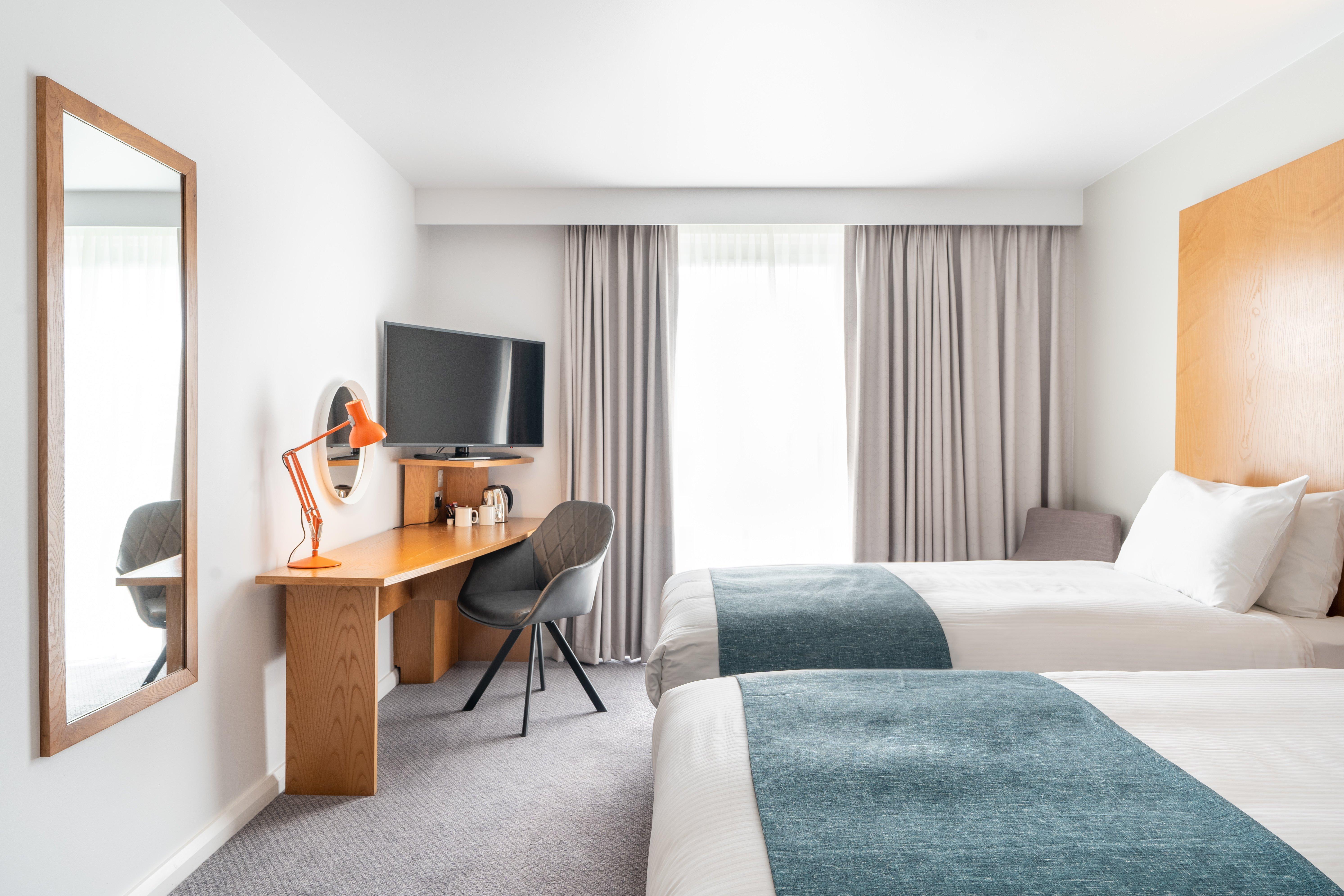 Holiday Inn Bournemouth By Ihg מראה חיצוני תמונה