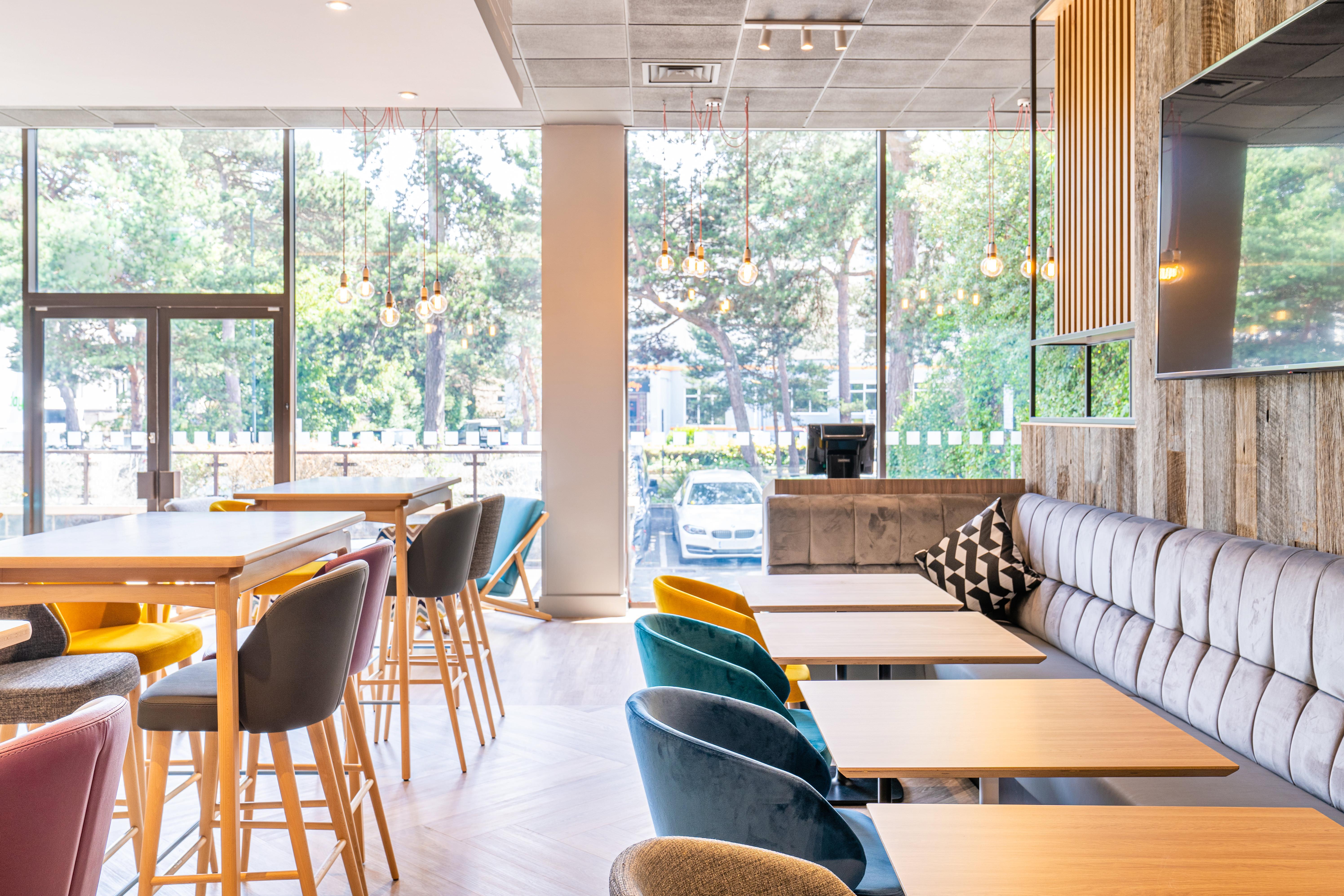 Holiday Inn Bournemouth By Ihg מראה חיצוני תמונה